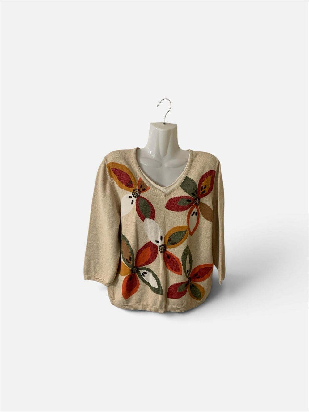 Alfred Dunner Beige V-Neck Sweater with Multicolor Floral Motif